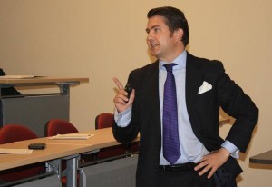 Dr Jose Mnauel Cansino 2