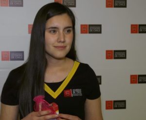 Alumna investidura Fonoaudiología Santiago