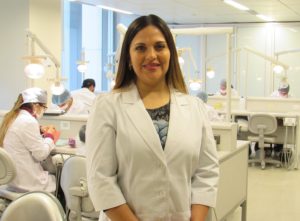 Directora Odontología Santiago