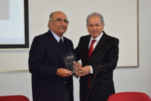 Reconocimiento Arturo Fernández 2