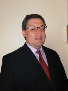 Mg. Osvaldo Nogales director de Auditoria U. Autonoma