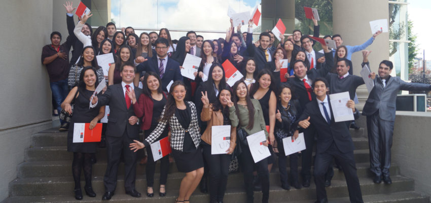 156 estudiantes recibieron su certificación como mentores de la U. Autónoma