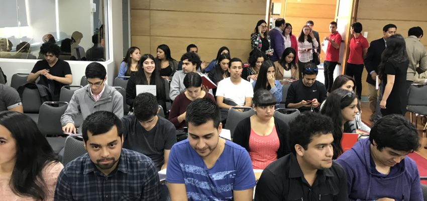 Ayudantes y mentores 2017 ya se capacitan para ayudar a sus compañeros