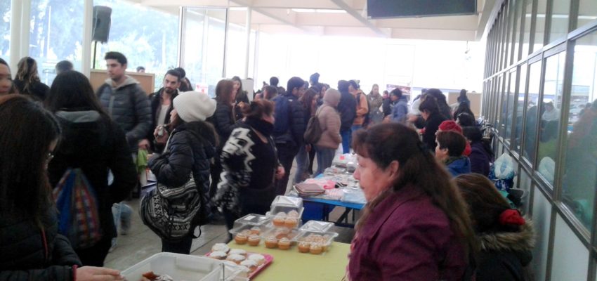 Universidad Autónoma de Chile abre sus puertas a mujeres emprendedoras tras exitosa feria