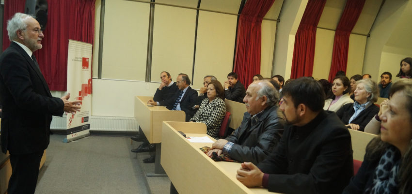 Dr. Gornig analizó efectos del Brexit en Chile durante charla en la UA