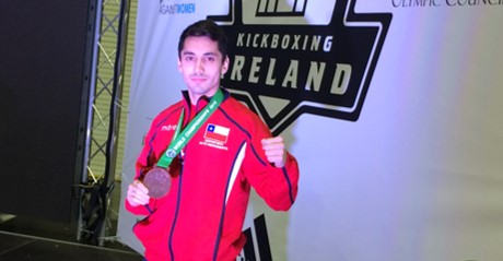 Estudiante de Ingeniería obtiene tercer lugar en Campeonato Mundial de Kickboxing