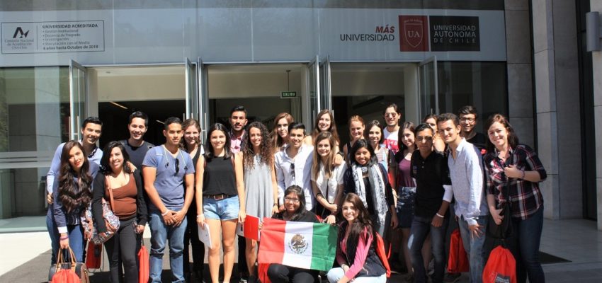 Alumnos extranjeros destacan alto nivel académico de la U. Autónoma de Chile
