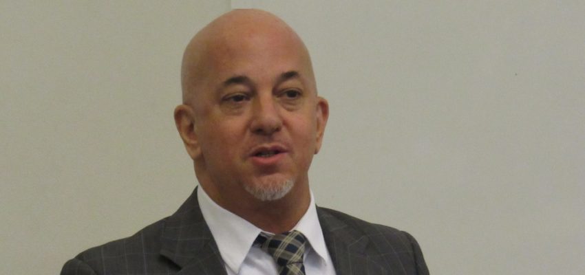Centro de Regulación y Consumo de la U. Autónoma realizó conferencia sobre legislación en Brasil