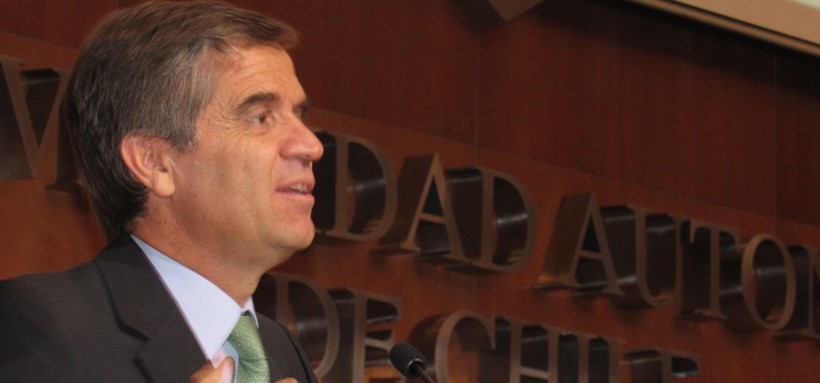 Presidente del Banco Central inauguró año académico de Facultad de Administración y Negocios