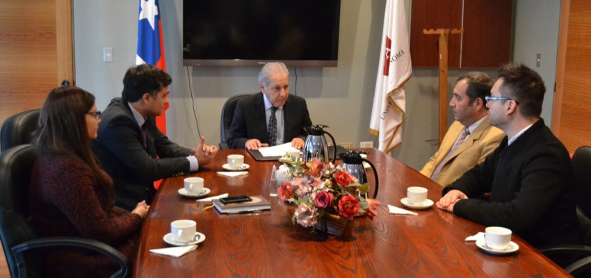 U. Autónoma firma convenio de colaboración con la Compañía Chilena de Fósforos