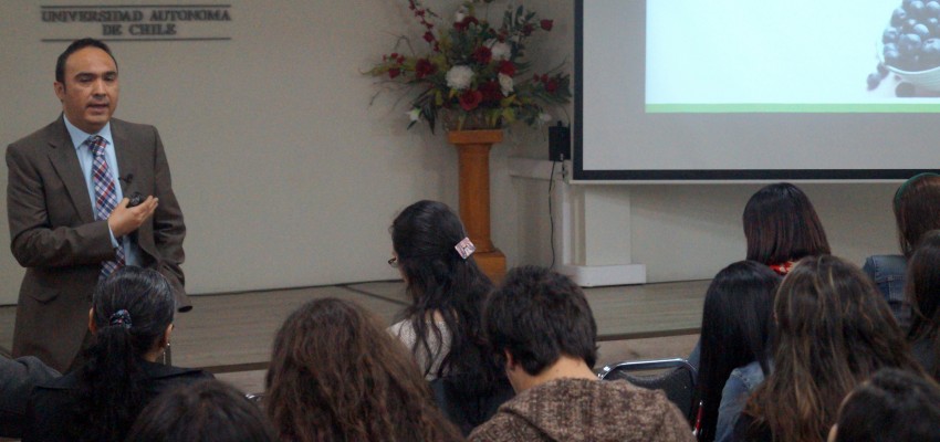 Seminario de industrias de alimentos más saludables convocó a un centenar de personas