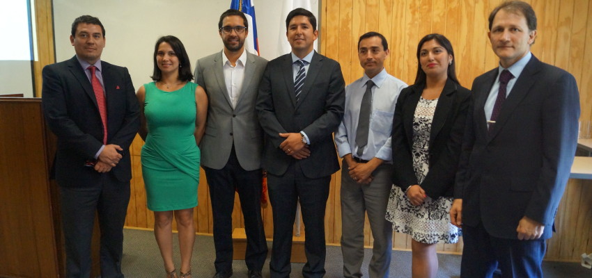 4 postulantes a Magister en Derecho aprobaron su defensa de tesis
