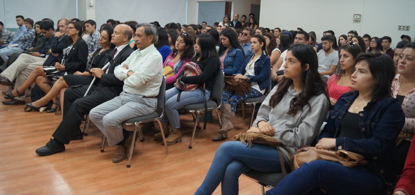 Universidad Autónoma dio la bienvenida a sus alumnos vespertinos