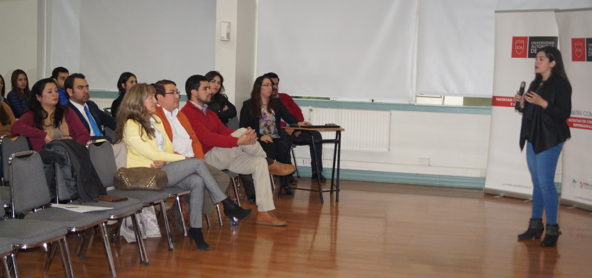 Alumnos de Ingeniería Comercial conocieron experiencias de práctica profesional
