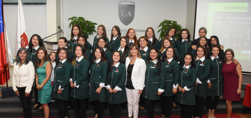 Ceremonia de investidura marcó inicio de prácticas profesionales en Educación Parvularia