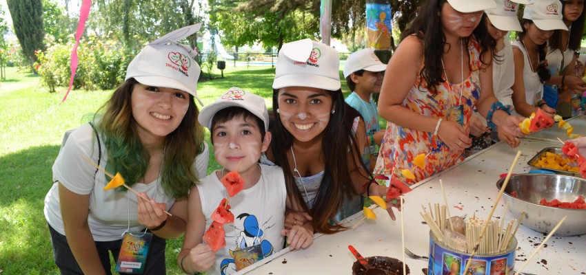 Carrera de Psicología de la Autónoma apoya trabajo de Instituto Teletón en Talca