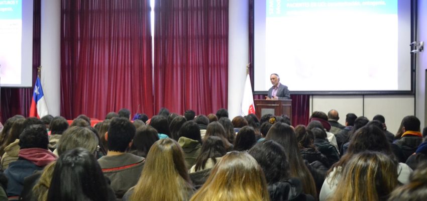 Seminario Fonoaudiología UA: Deglución en prematuros y pacientes UCI