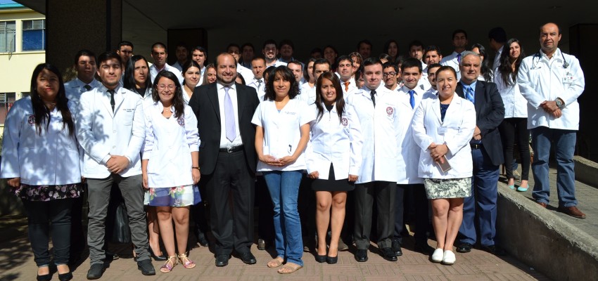 Alumnos de Medicina de la Universidad Autónoma de Chile iniciaron su internado en el Hospital de Linares