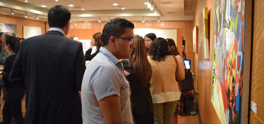 Estudiantes son protagonistas en última exposición del año en Galería de Arte UA