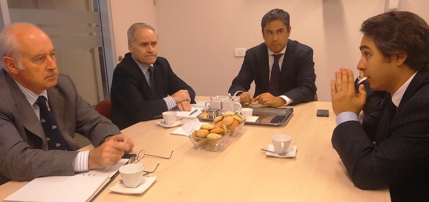 Facultad de Derecho y ANEPE analizan opciones de colaboración mutua