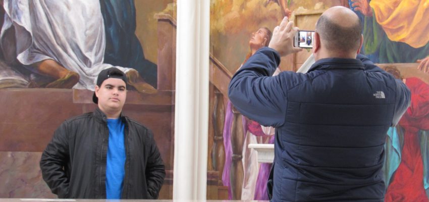 Desde escolares hasta turistas extranjeros visitaron la U. Autónoma en el Día del Patrimonio