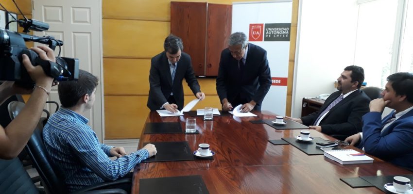 Everis Chile abre sus puertas a alumnos de la Autónoma