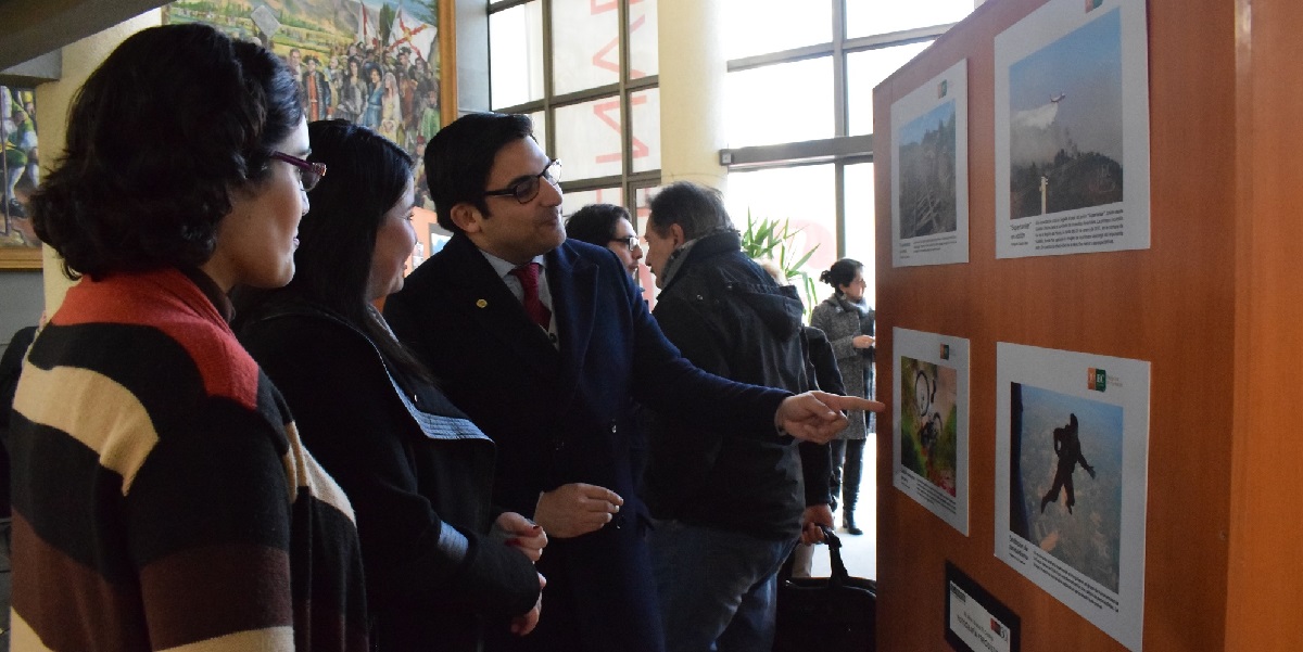 Exposición de fotografías periodísticas se exhibe en la U. Autónoma