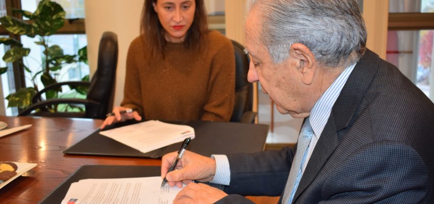 U. Autónoma suscribe acuerdo con Fundación Urbanismo Social para potenciar trabajo en barrios
