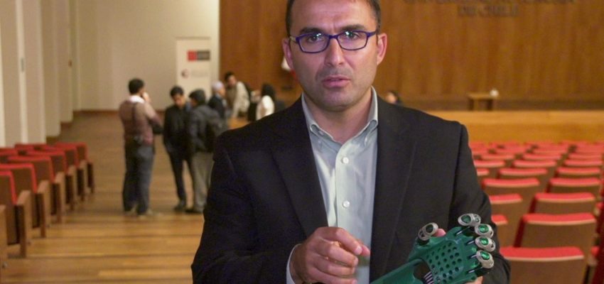 Investigador chileno radicado en EE.UU: “Chile podría liderar la impresión prostética 3D”