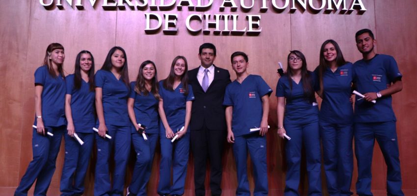 Director de Kinesiología en Investidura de estudiantes: “El trabajo duro y la disciplina funcionan”