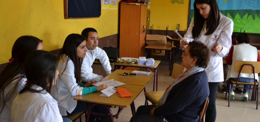 Universidad Autónoma de Chile realiza operativo social en Talca
