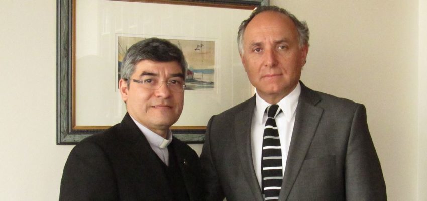 Rector de la UC “Nuestra Señora de la Asunción” de Paraguay visita la UA
