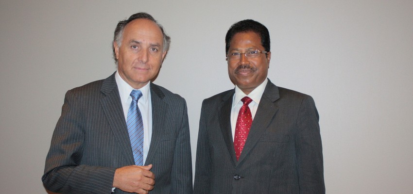 Universidad Autónoma de Chile aborda futuros proyectos de cooperación con la India