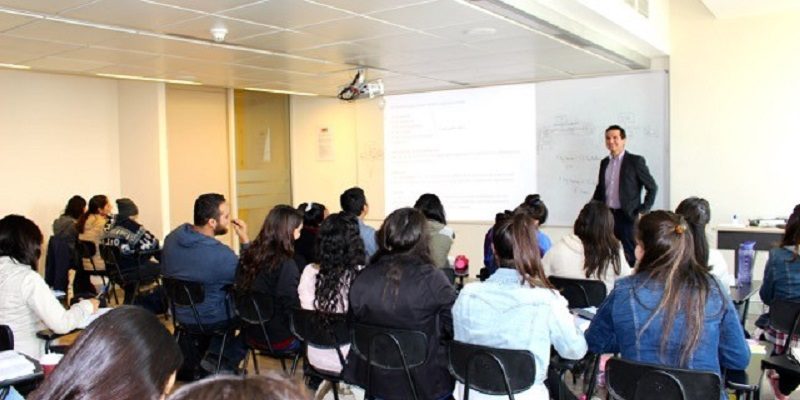Estudiantes destacados de la U. Autónoma comienzan la Escuela de Mentores y Ayudantes 2017
