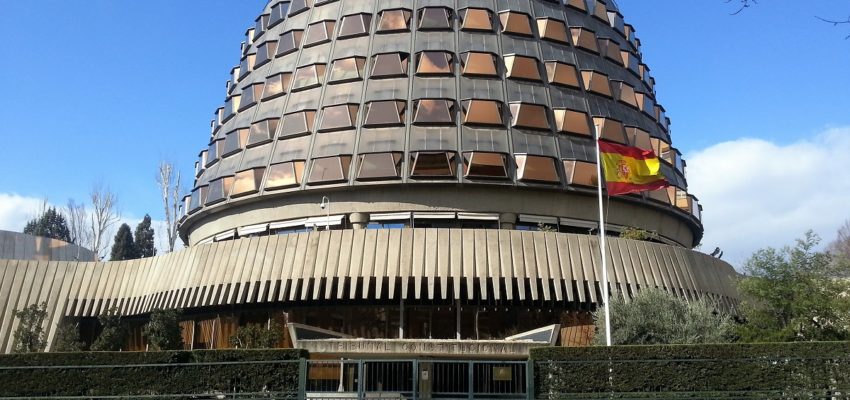 Abogado y profesor UA obtiene beca de estudios en Tribunal Constitucional de España