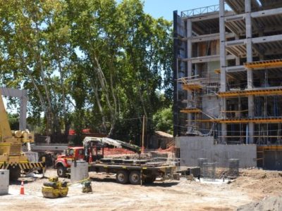 Empresarios maulinos mantienen leve optimismo en la economía regional según índice elaborado por la U. Autónoma