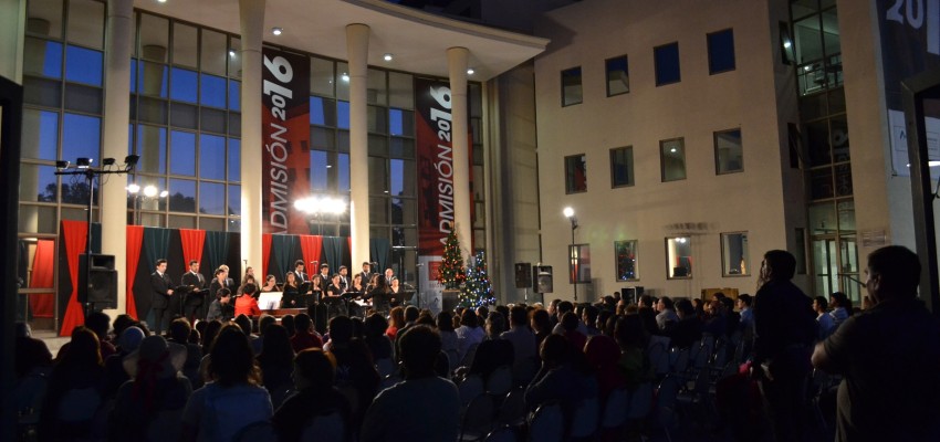 U. Autónoma de Chile realizó tradicional Cantata Navideña en Talca