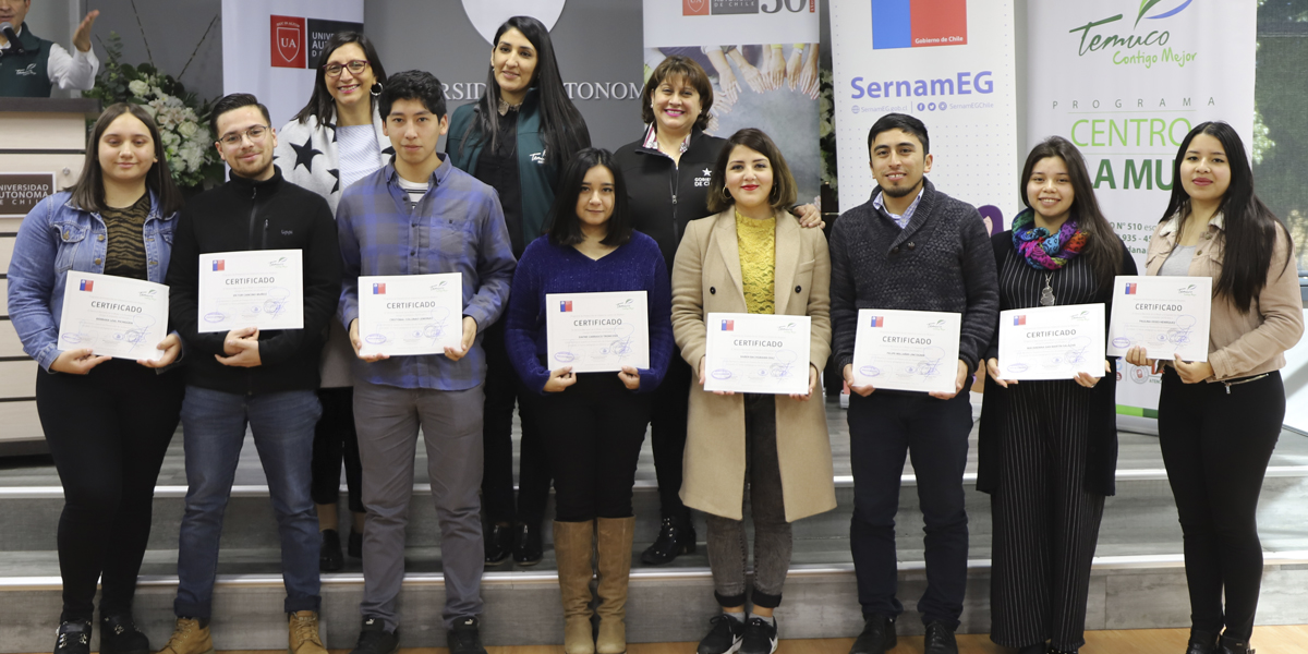 Estudiantes fueron certificaron como monitores para prevenir violencia hacia las mujeres