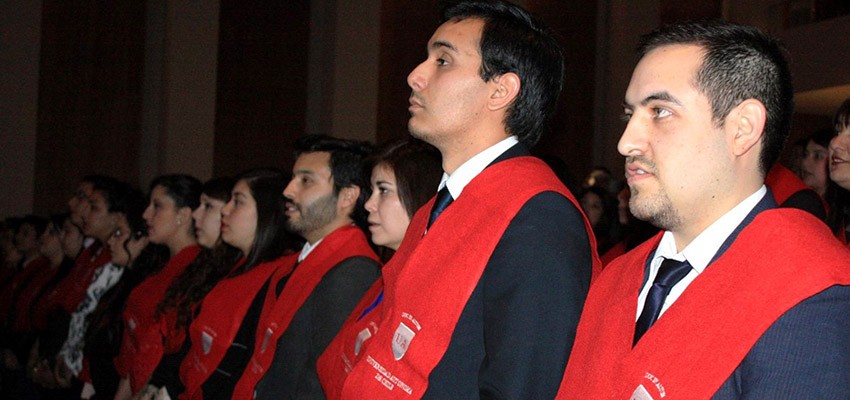 Emotivos discursos de estudiantes marcaron primeras dos jornadas de Titulaciones