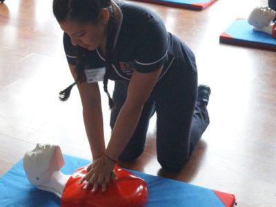 Carrera de Enfermería realizó curso para cuidadores informales de Temuco