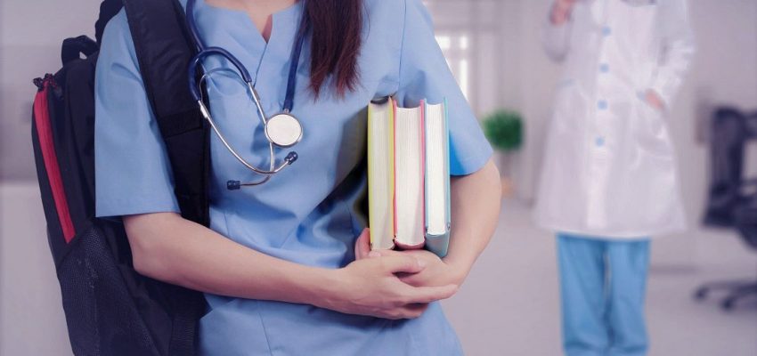 Facultad de Ciencias de la Salud convoca a sus estudiantes a participar como Mentores de nuevos alumnos