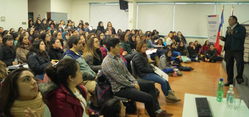 Concurrido seminario UA sobre consumo de alcohol y drogas en adolescentes