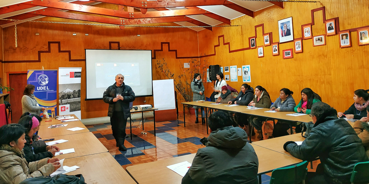 Emprendedores de Saavedra son capacitados para fortalecer el turismo en su comuna