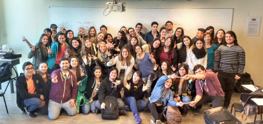 Abren postulaciones para Mentores y Ayudantes en la U. Autónoma de Chile