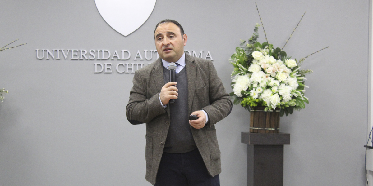 Seminario abordó los desafíos de la inclusión en la evaluación de Pedagogía en Educación Física