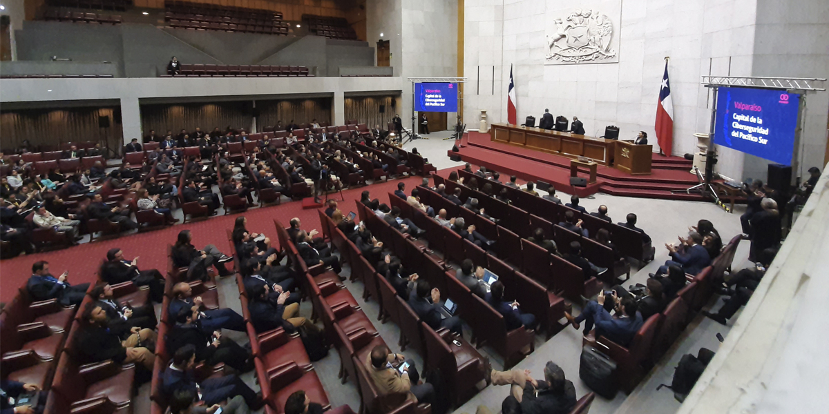 Estudiantes y docentes de Derecho participaron en seminario sobre ciberseguridad en el Senado