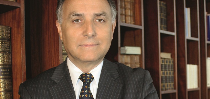 Entrevista al Rector Teodoro Ribera en El Austral de La Araucanía