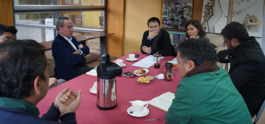 Arquitectos se reúnen en la UA para contribuir a la reconstrucción del Mercado Municipal de Temuco