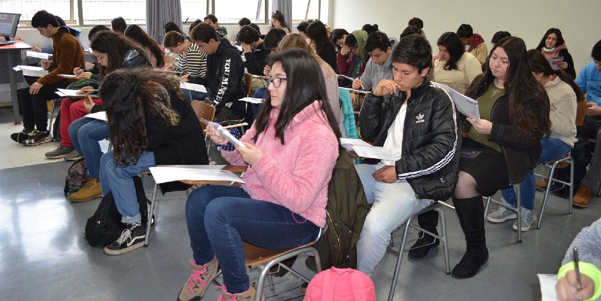 U. Autónoma realiza segundo ensayo PSU 2019 con gran asistencia de estudiantes
