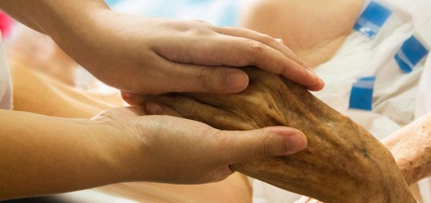 Agrupaciones de apoyo a pacientes con cáncer forman mesa de trabajo al alero de la Autónoma